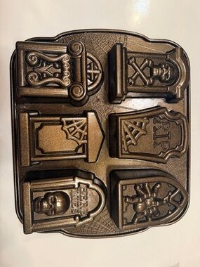 Nordic Ware Bronze Halloween Tombstone Cakelet Pan
